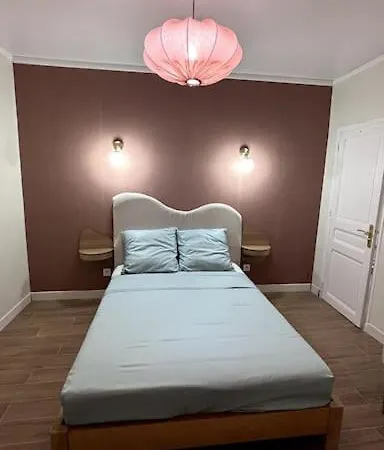 La Maison De Vaina Et Marius Hébergement de vacances *