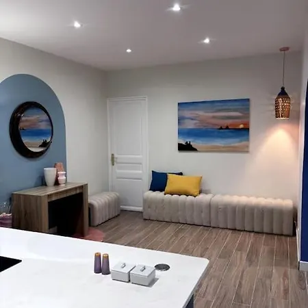 La Maison De Vaira Et Marius